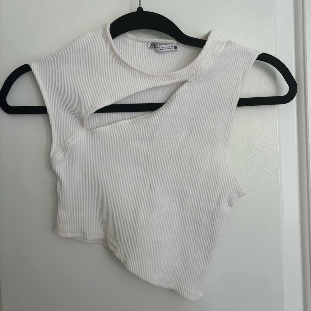 Zara’s Asymmetrical Ribbed Cut Out Crop Top. Size Medium
